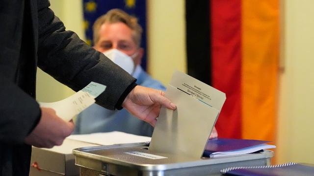 Almanya'da Berlin Eyalet Meclisi seçimlerini Sol Parti yüzde 25,7 oyla kazandı