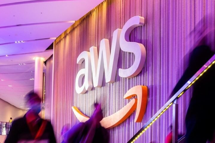 AWS, Karmaşık Konsol Sorununu Yeni Başlangıç Deneyimiyle Çözüyor