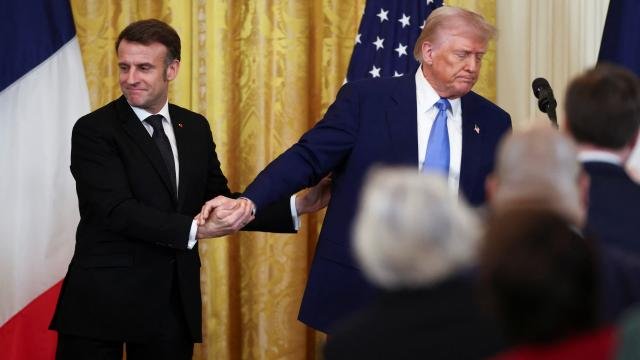 Macron, Hürmüz Boğazı krizinde Trump'ı eleştirmekten çekindi