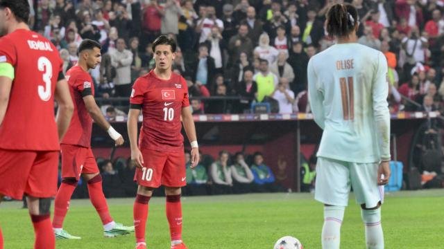 Türkiye'nin rakibi İtalya: Mücadele saat 21.45'te başlayacak